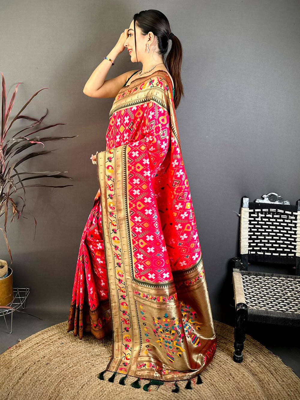 Rani Pink Patola Silk Zari Weaving Saree