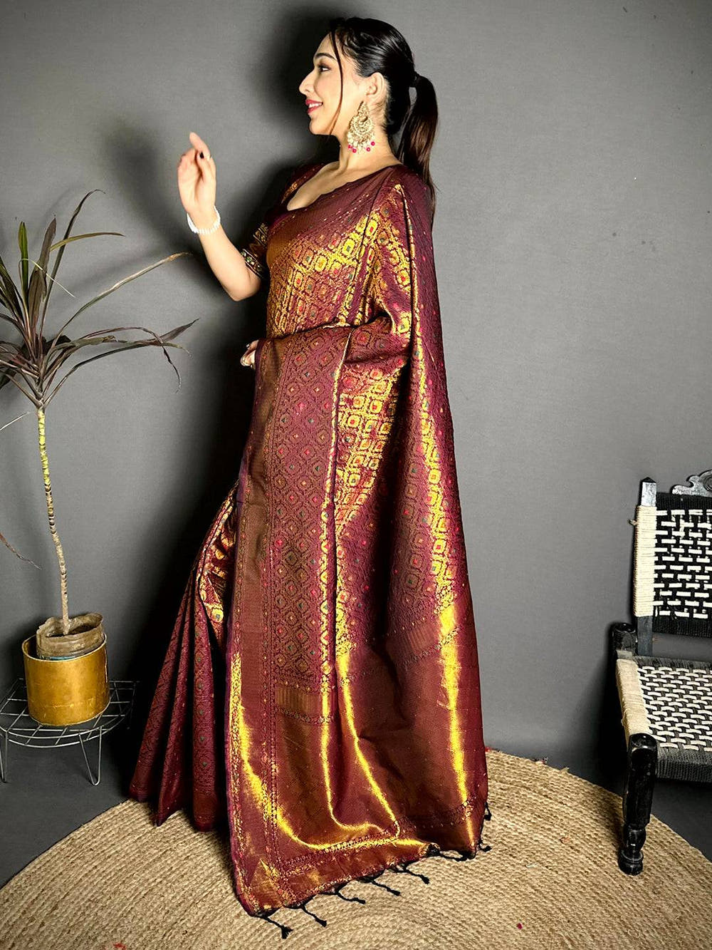 Classic Soft Silk Geometric Woven Saree