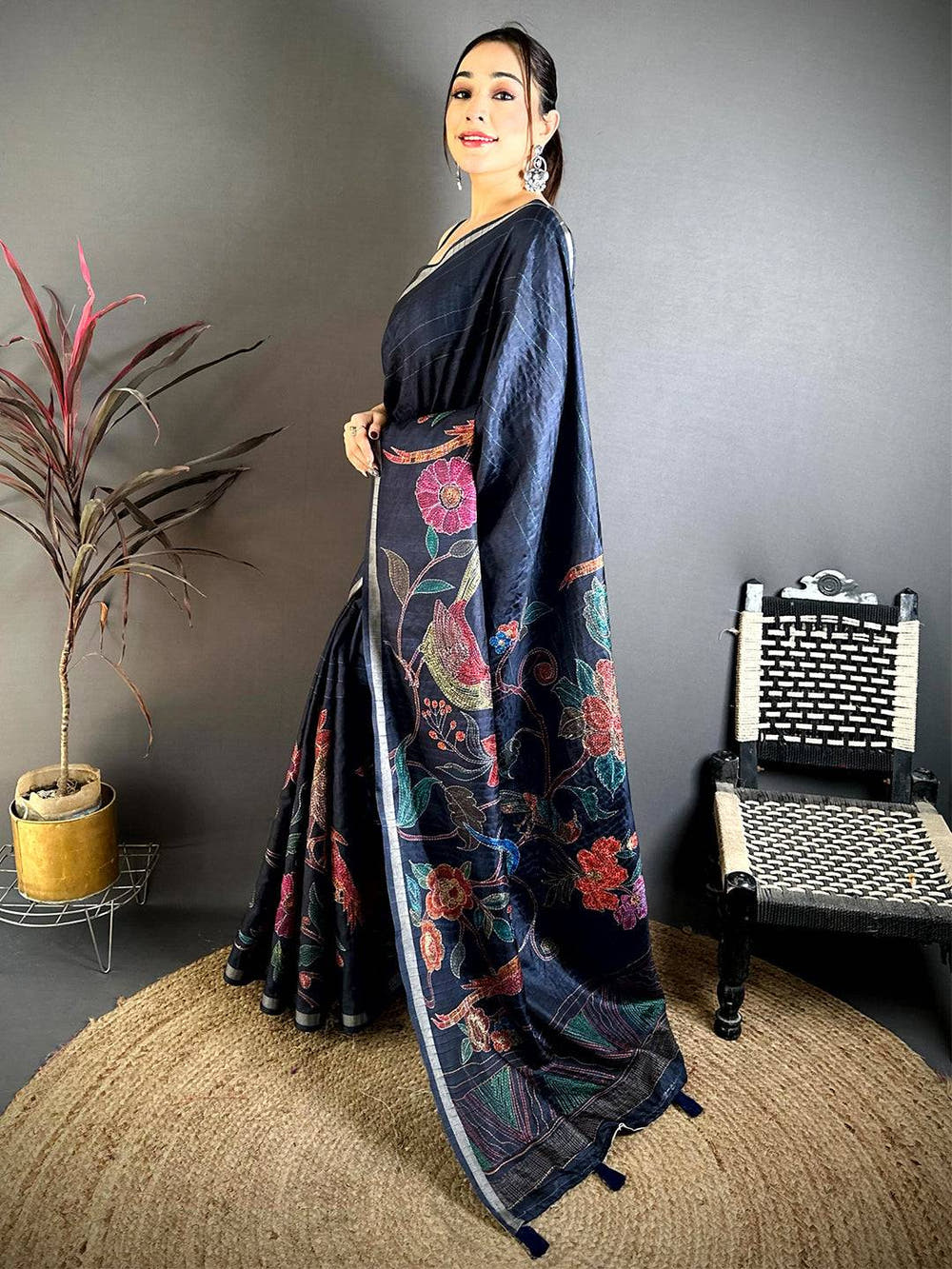 Stylish Tussar Ghicha Katha Art Saree