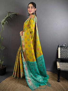 Elegant Green Pochampally Patola Silk Saree

