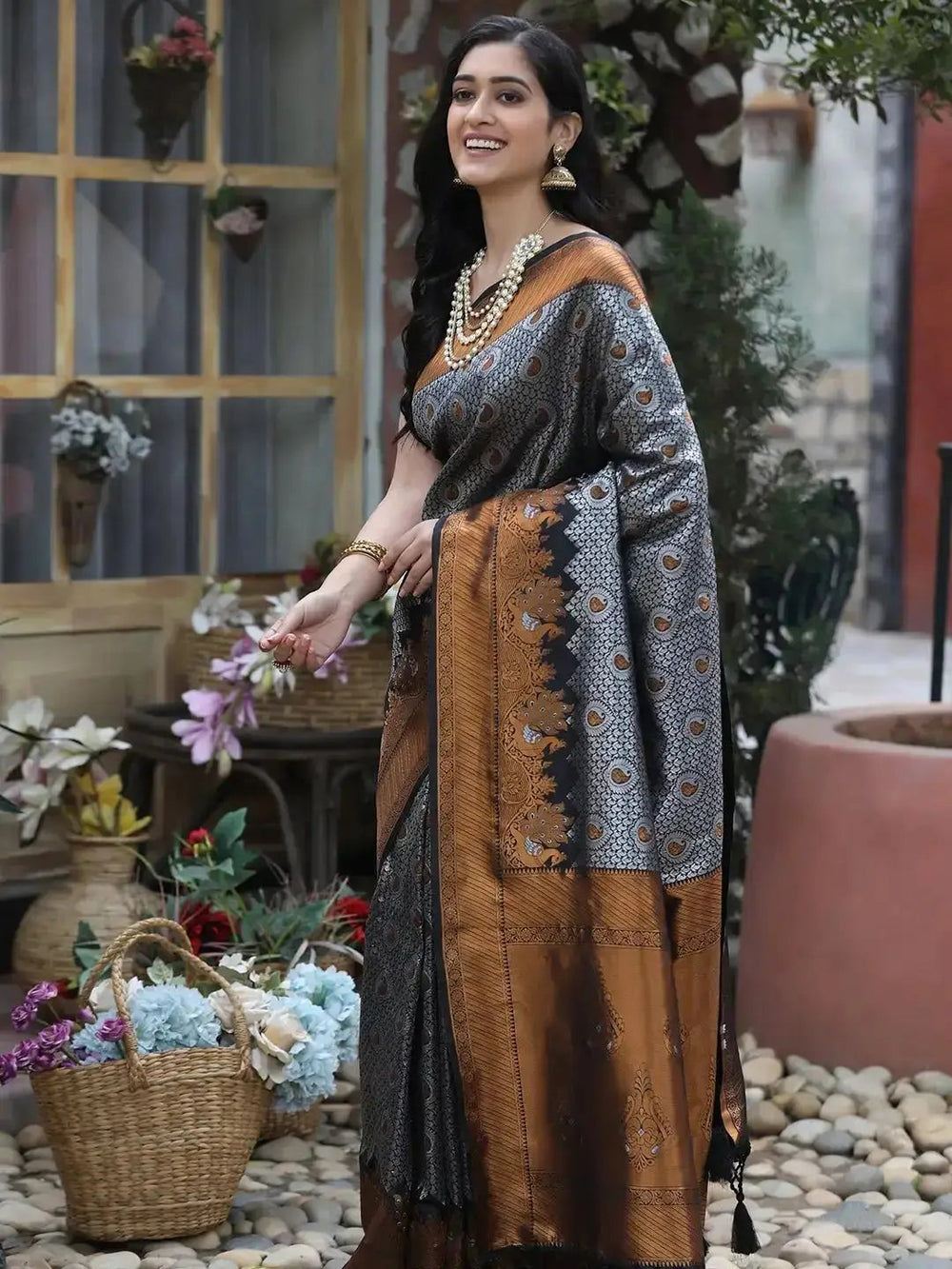 Kanjivaram Silk Saree With Zari Work 