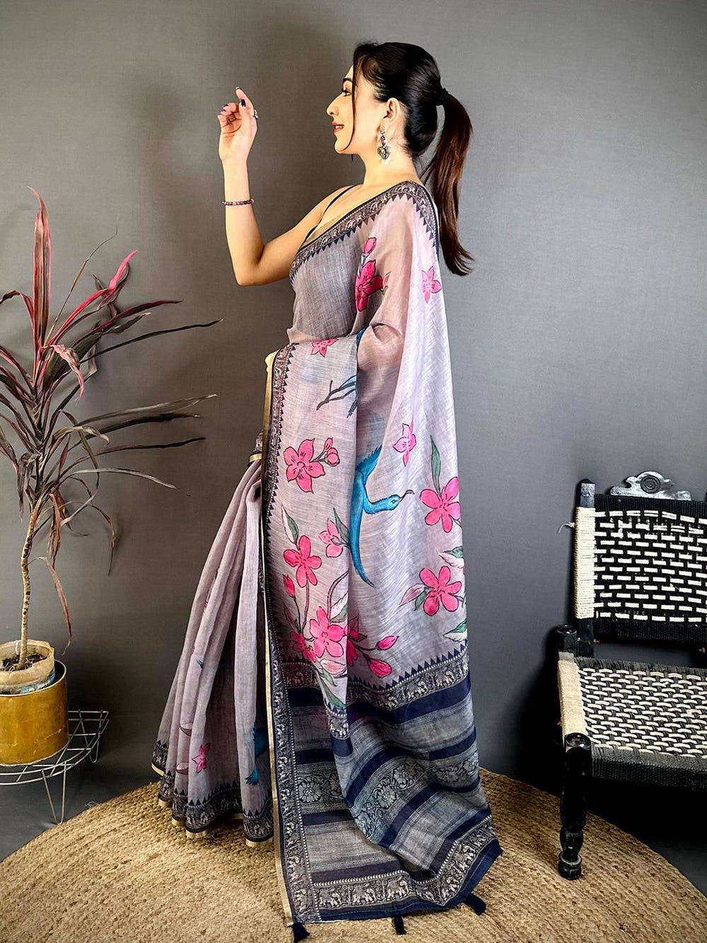 Artistic Linen Floral Kalamkari Saree