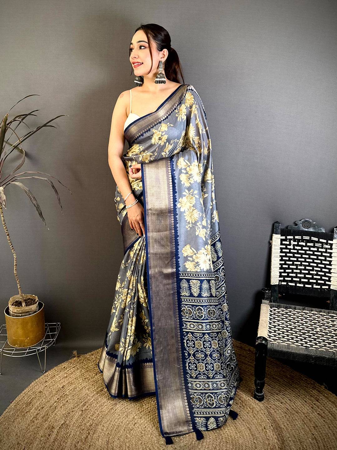 Grey Dola Big Floral Zari Kanchi Saree