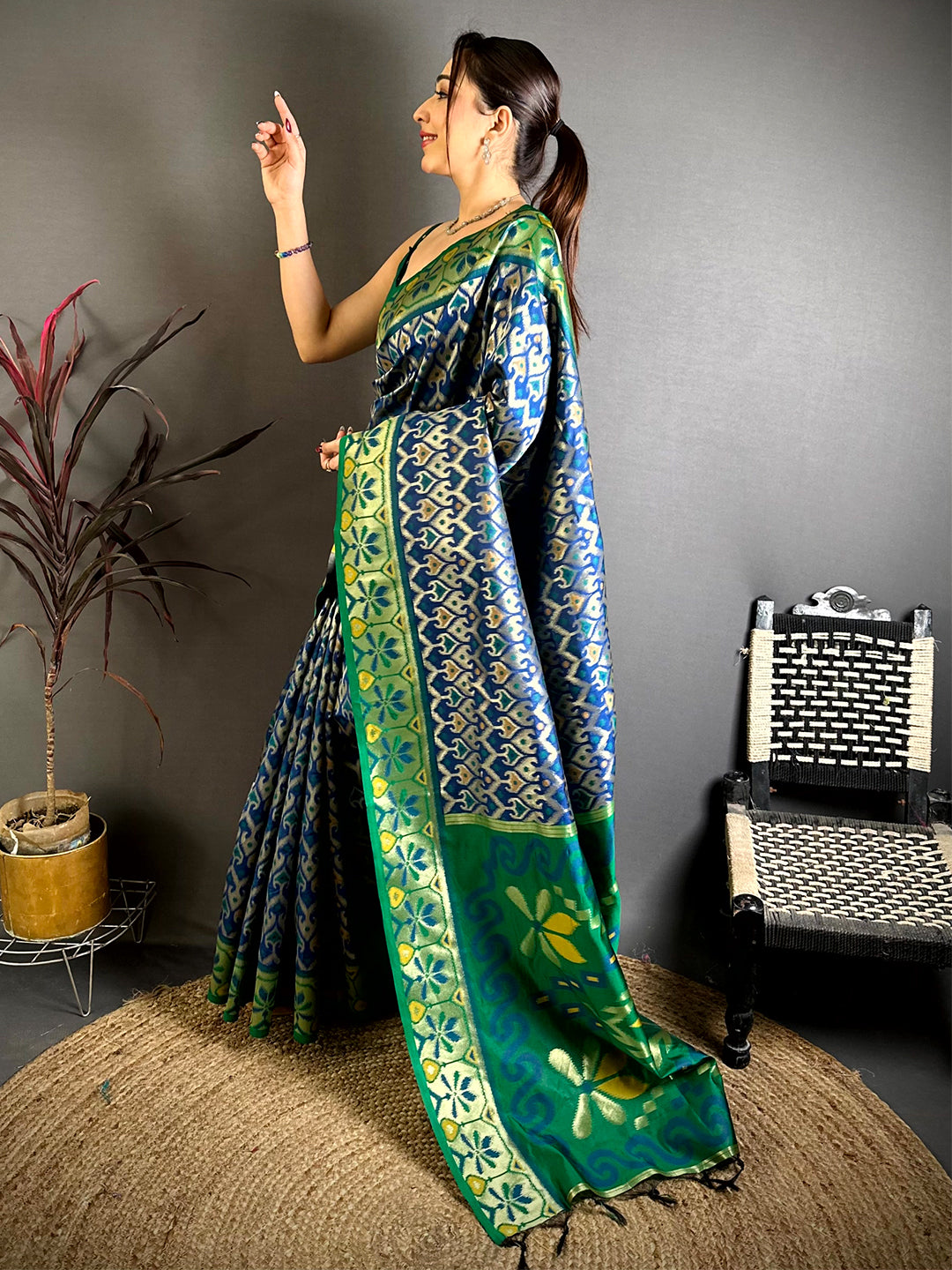 Royal Navy Ikkat Soft Silk Saree


