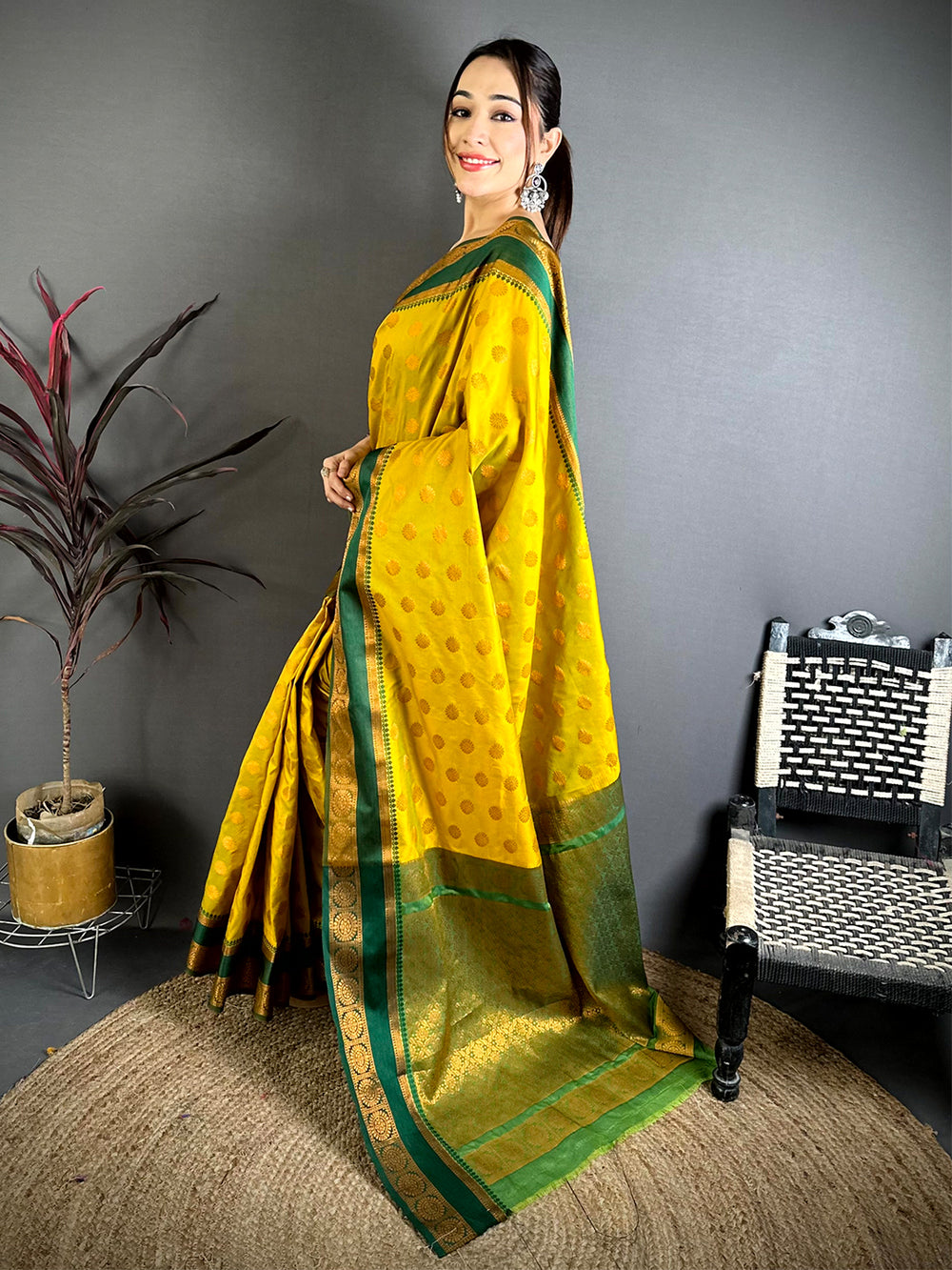 Elegant Bantex Border Banarasi Saree