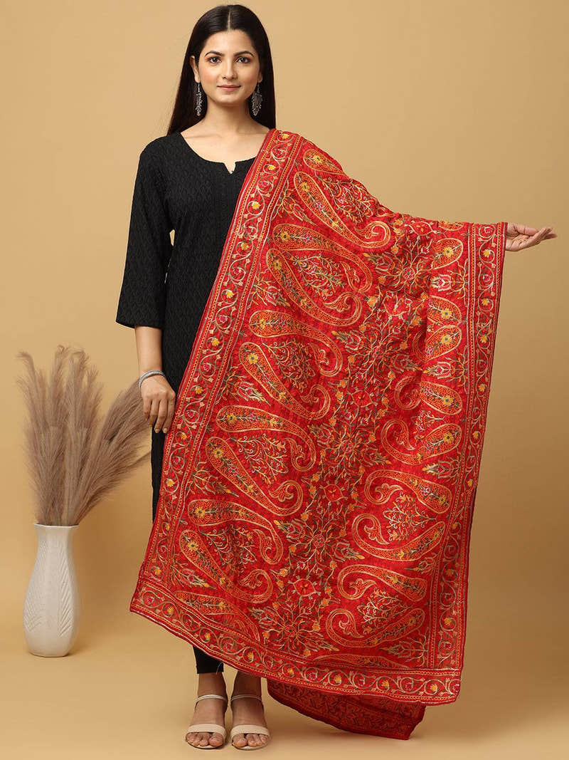 Red Ornate Paisley Medallion Pashmina Dupatta