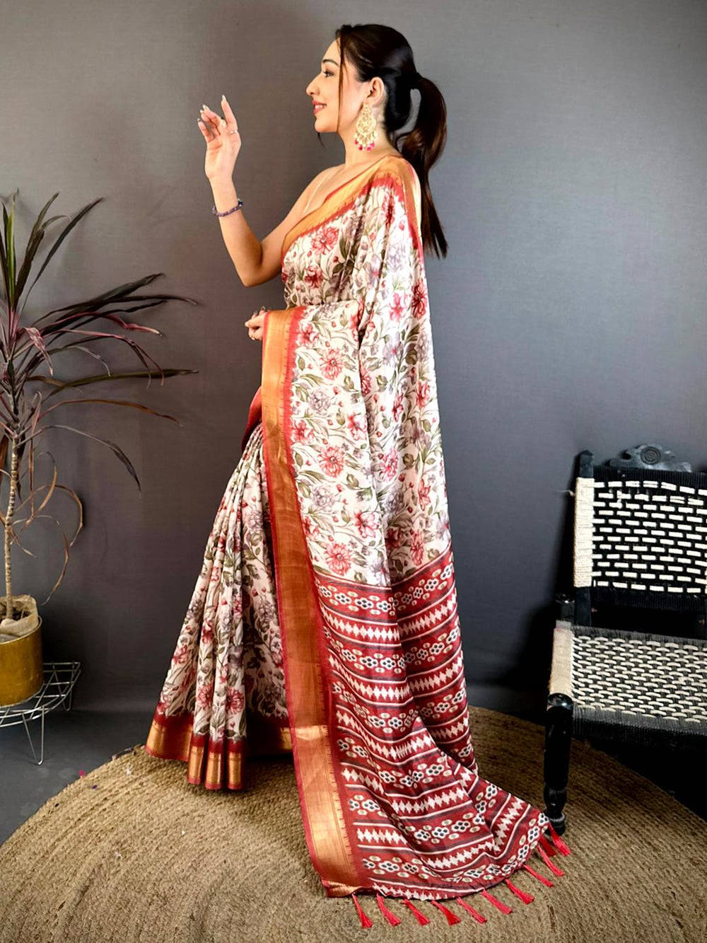 Red Floral Beauty Designer Saree