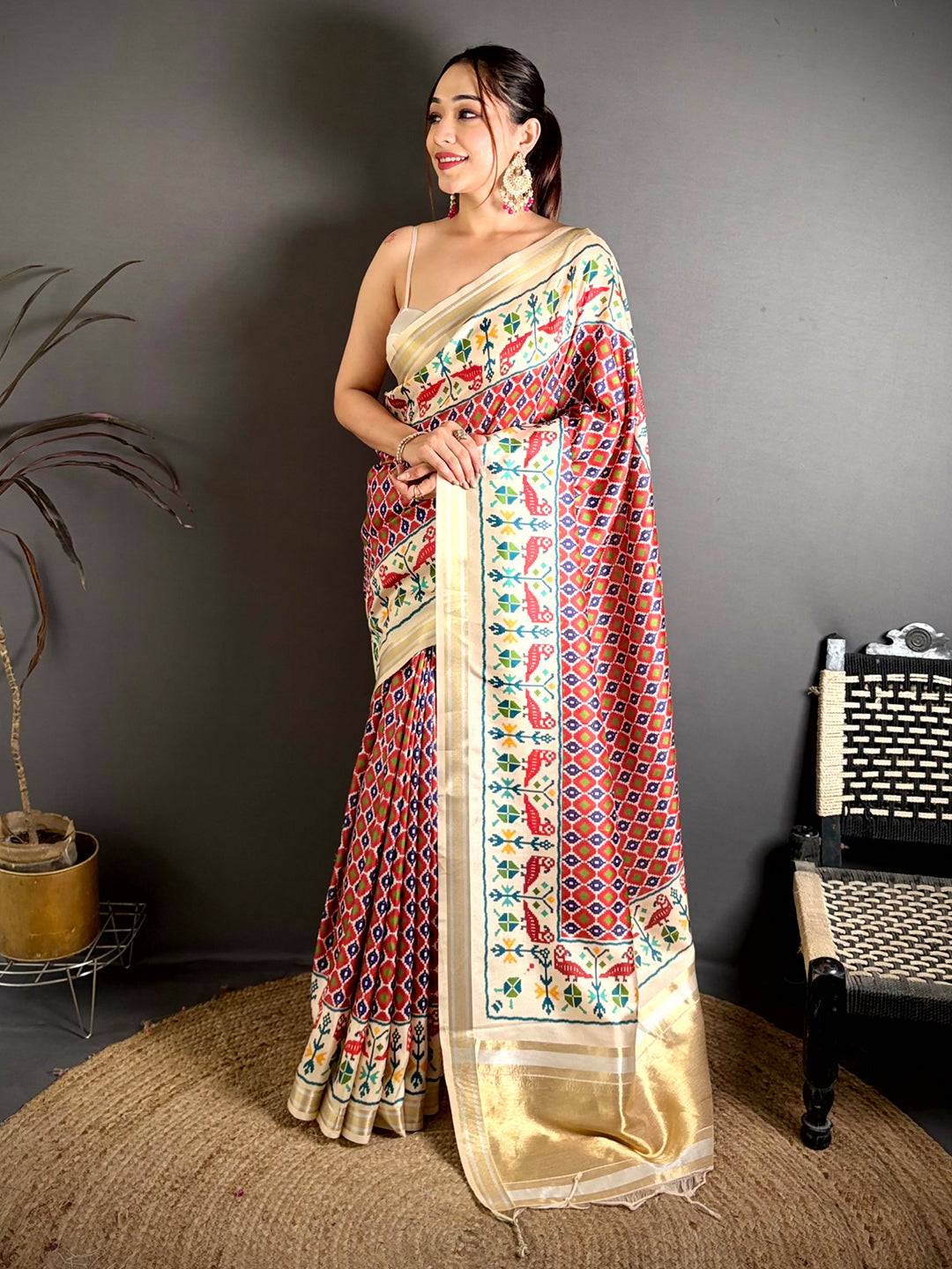 Stylish Ikkat Soft Kanchi Silk Saree