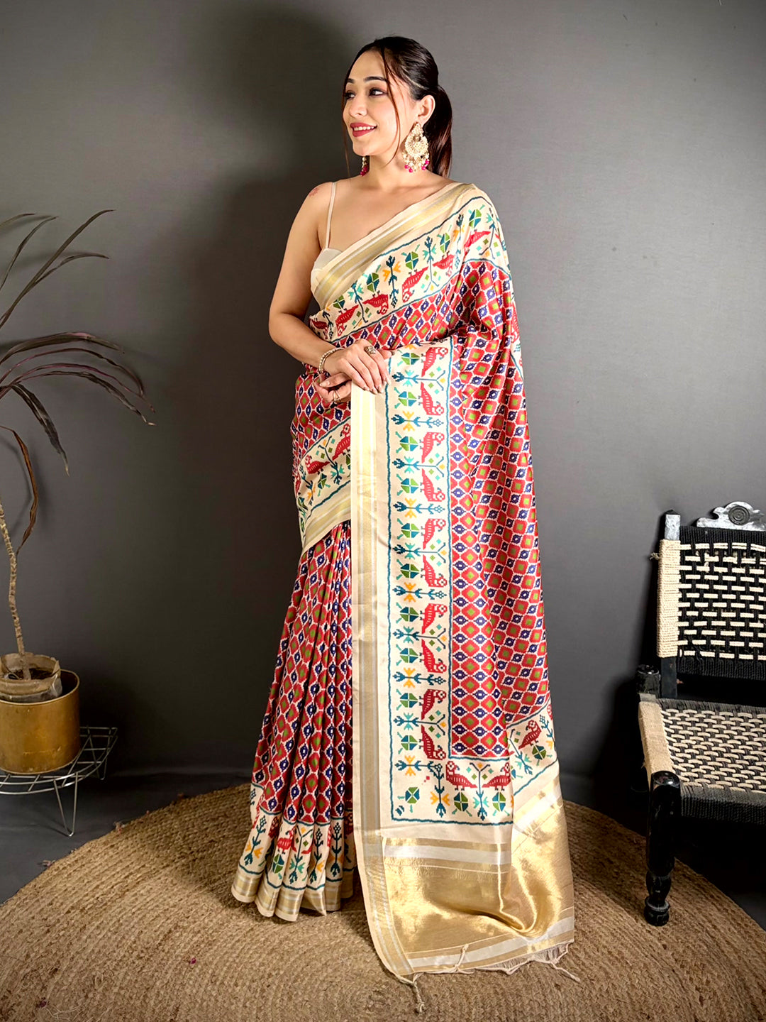 Stylish Ikkat Soft Kanchi Silk Saree