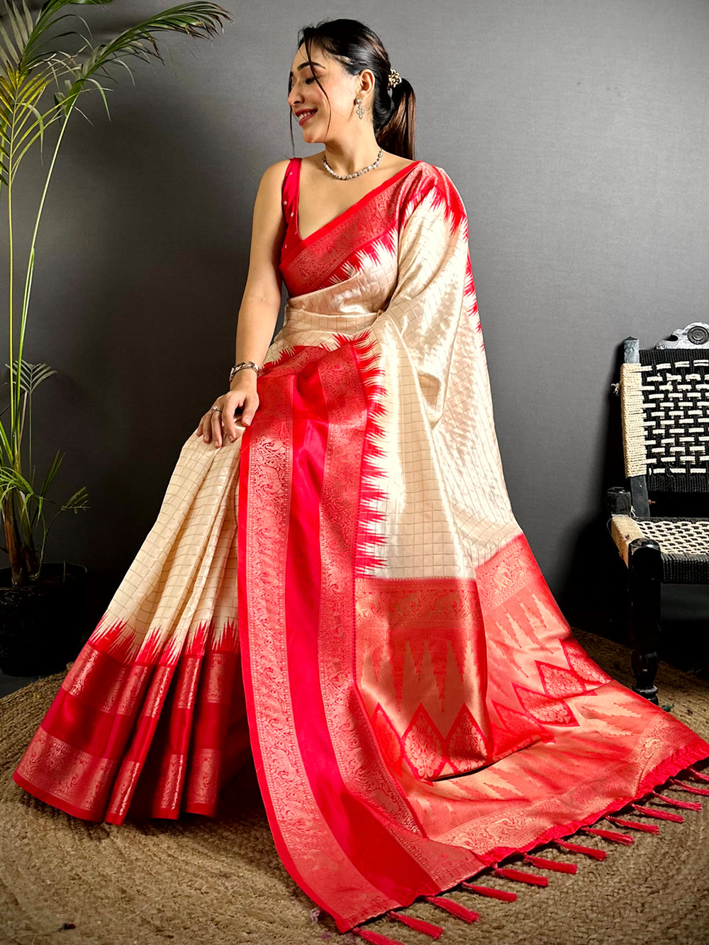 Radiant Pink Banarasi Silk Gadwal Pattu Saree
