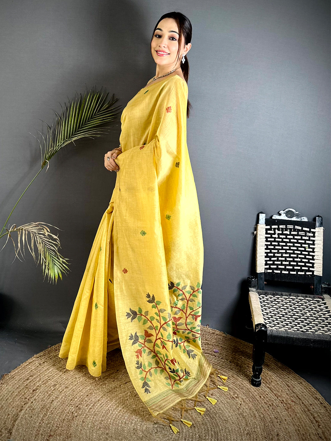Yellow Jamdani Pallu Khadi Linen Saree