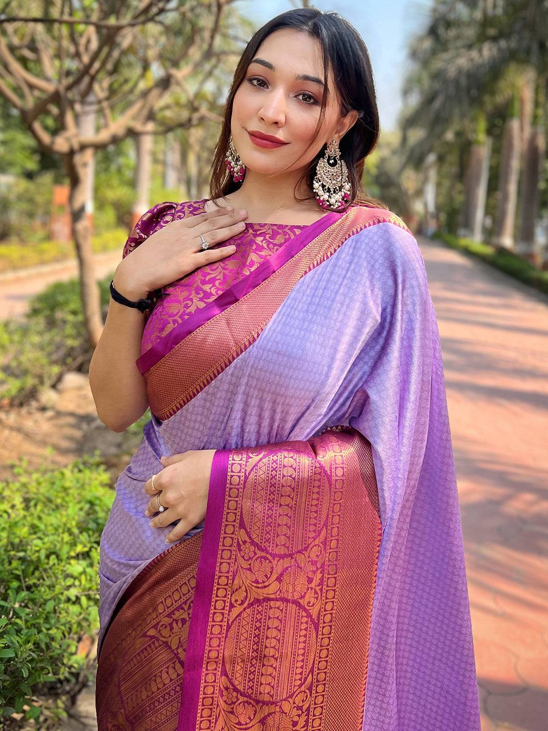 Lavender silk saree with intricate Kanjivaram weaving