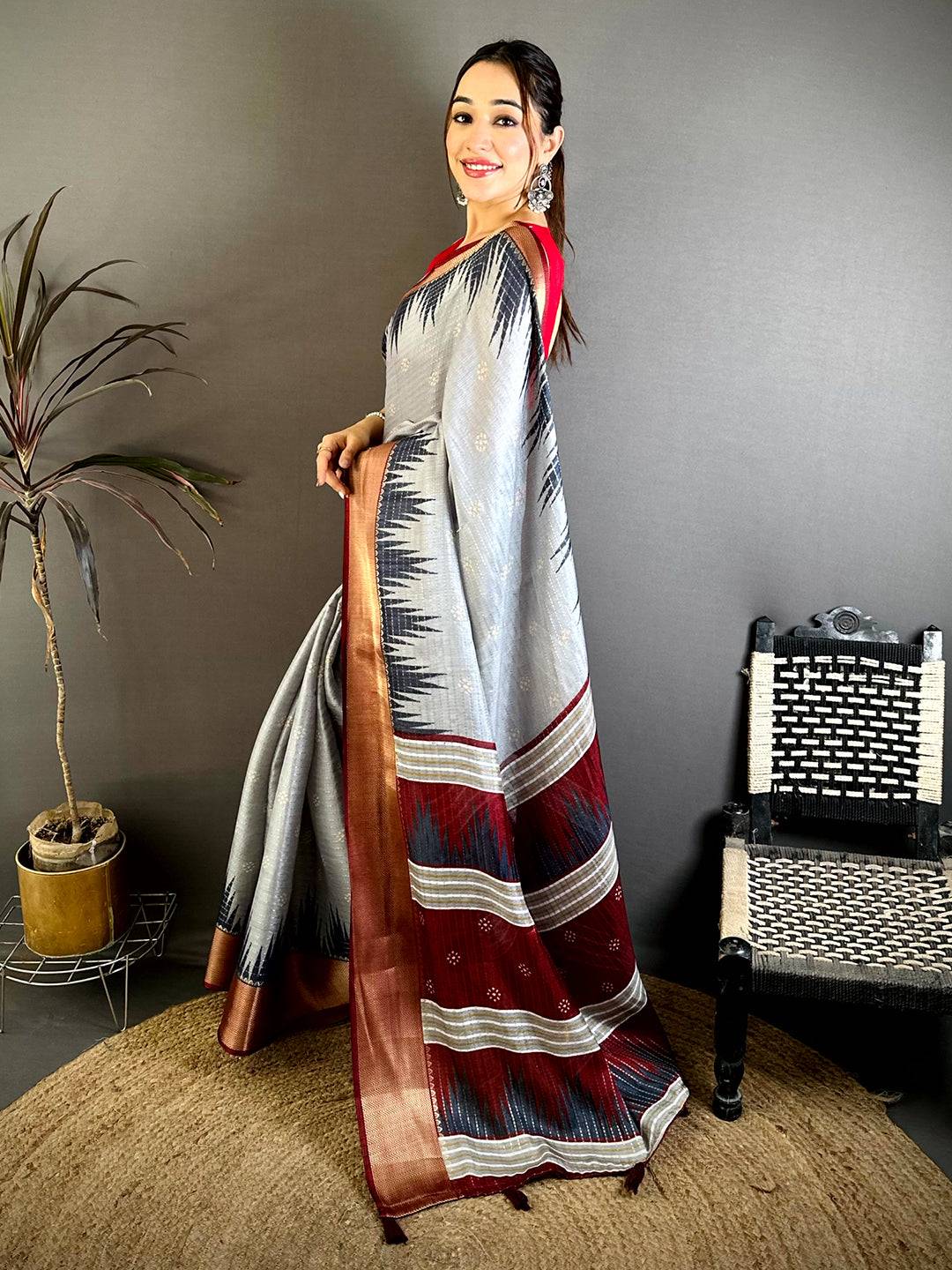 Opulent Soft Dola Self Zari Katha Weaving Saree