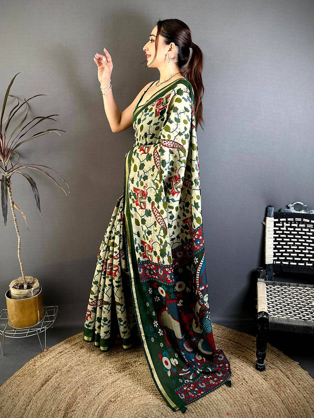 Radiant Mul Cotton Elephant Kalamkari Print Saree