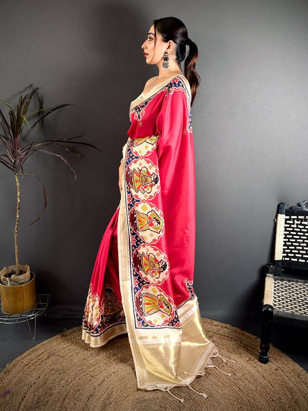 
Pink Patola Print Soft Kanchi Silk Saree
