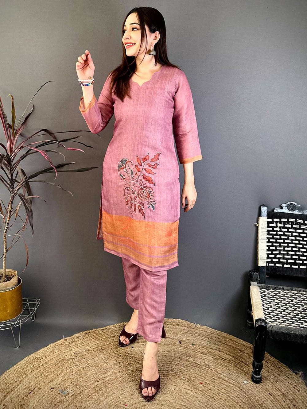 Stylish Floral Jari Work Cotton Kurti