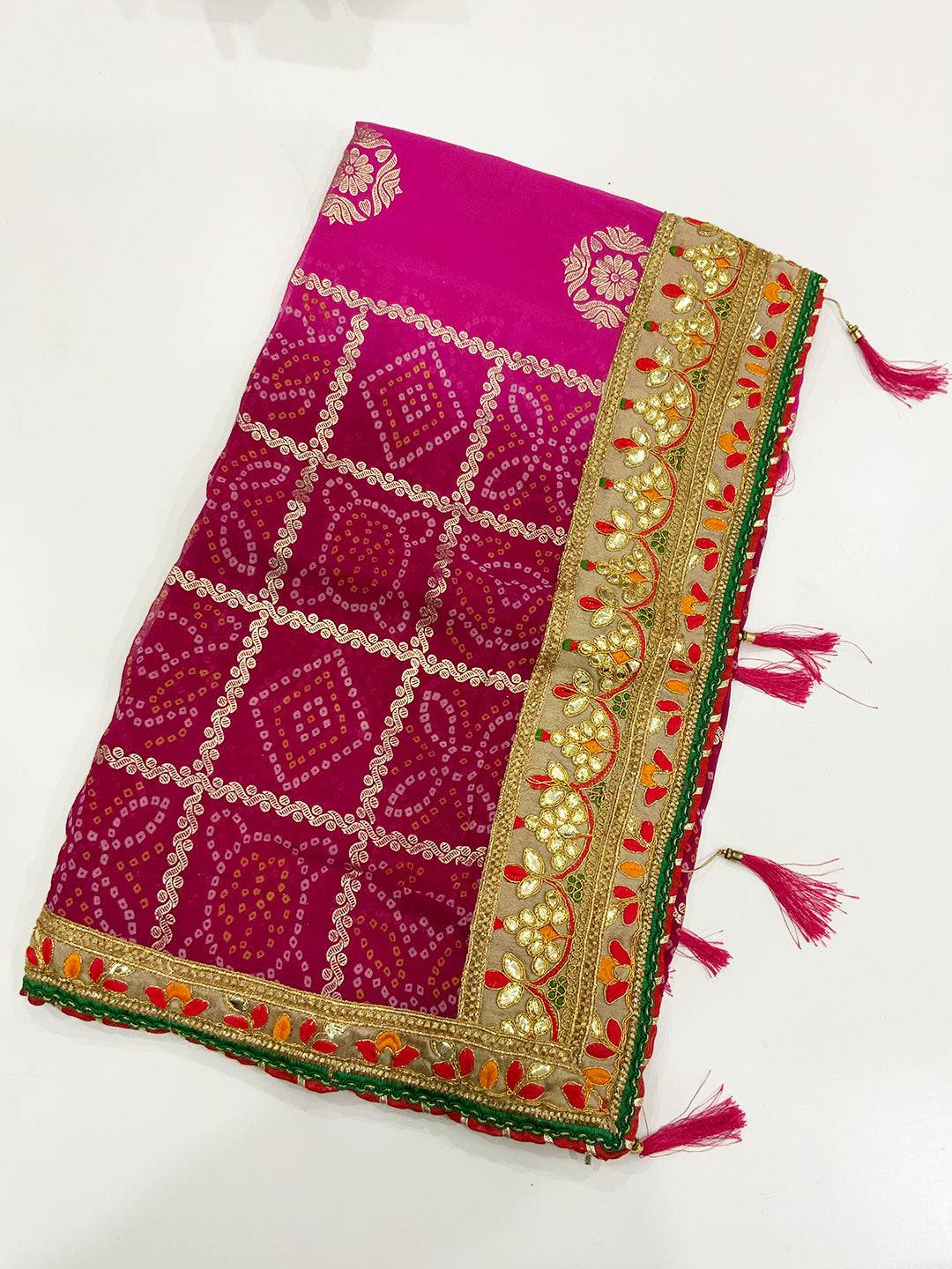 Glamorous Chiffon Foil Bandhani Saree