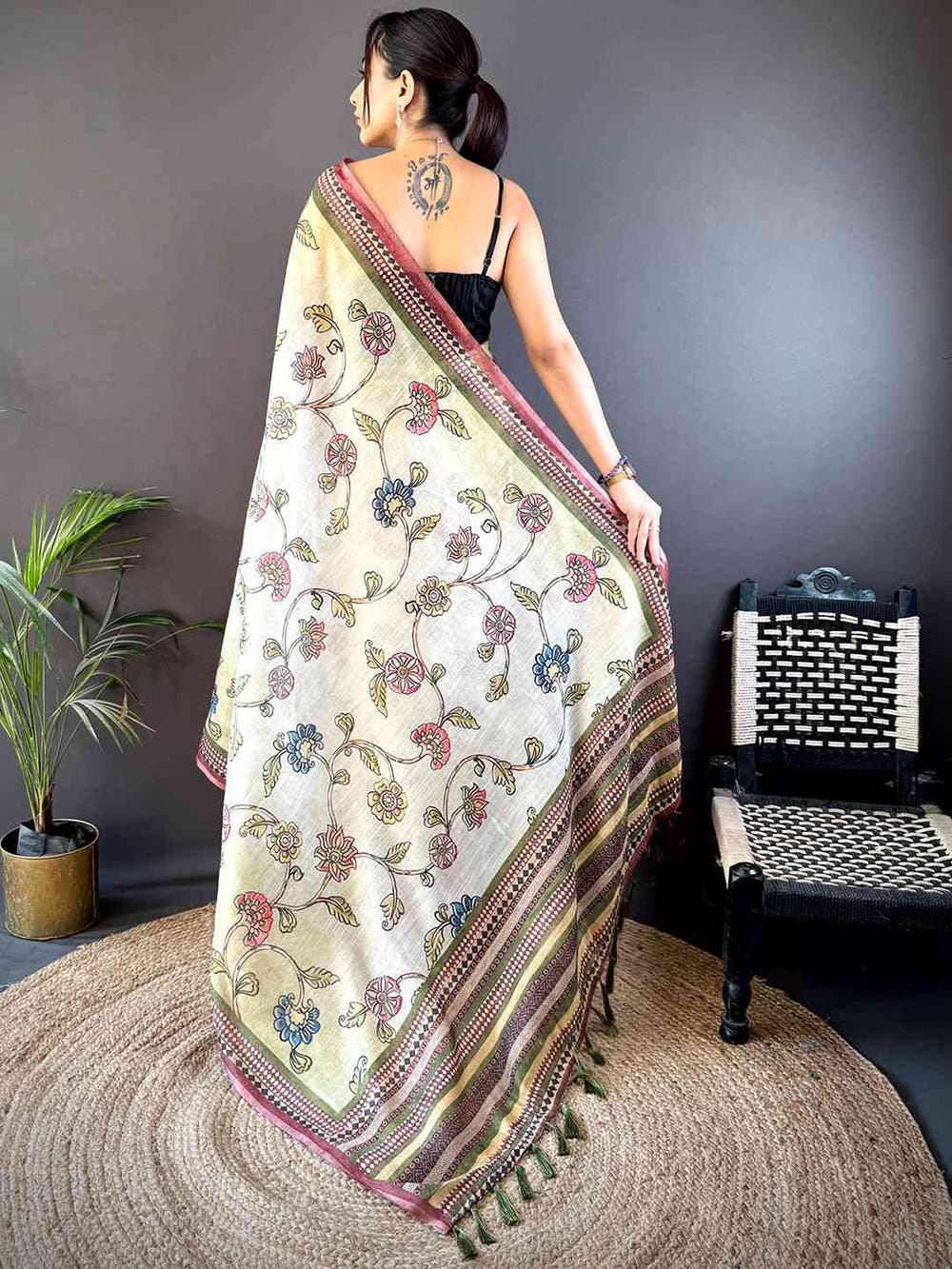 Swamp Green Zari Tussar Floral Saree

