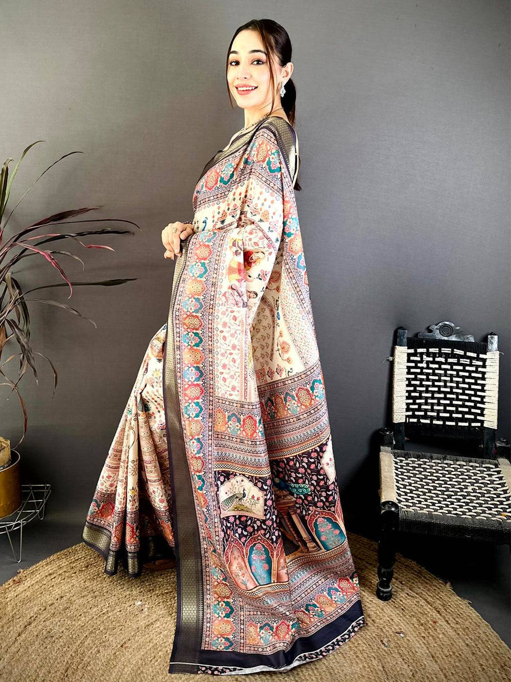 Stylish Pashmina Print Tussar Ghichaa Saree