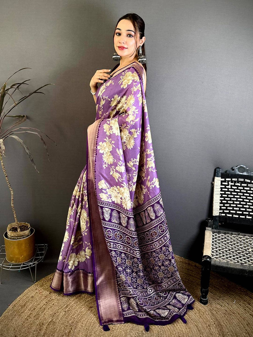 Lavender Dola Big Floral Zari Kanchi Saree