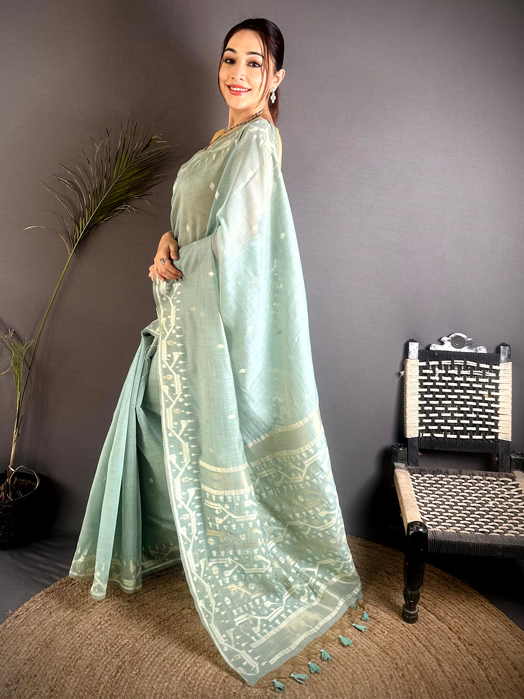 Regal Lakhani Linen Saree