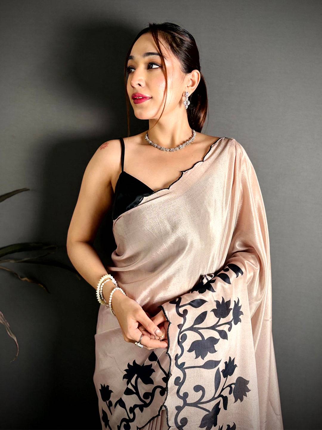 Stylish Soft Chiffon Resham Cutwork Saree