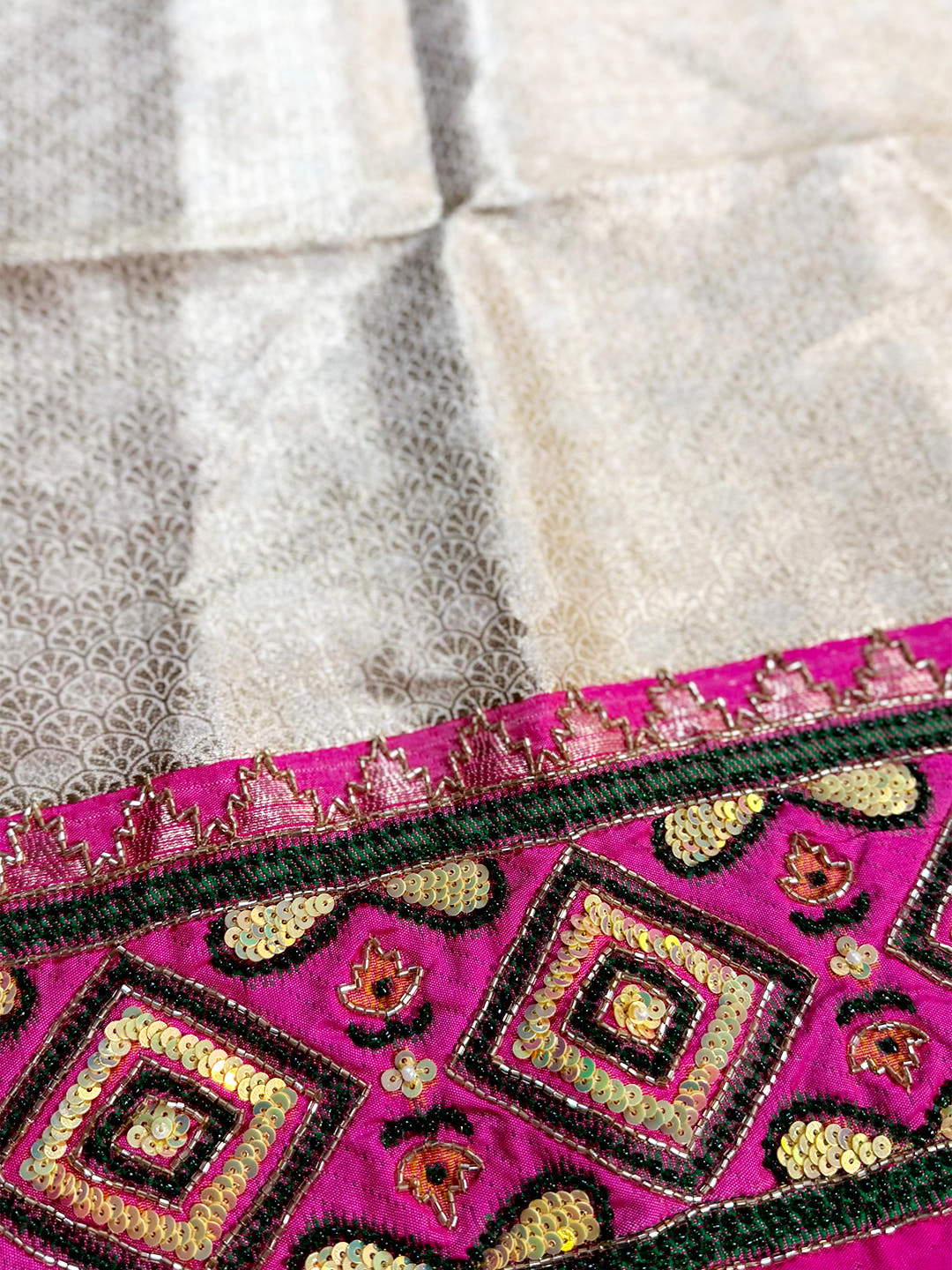 White Pochampally Ikkat Saree With Maggam Blouse