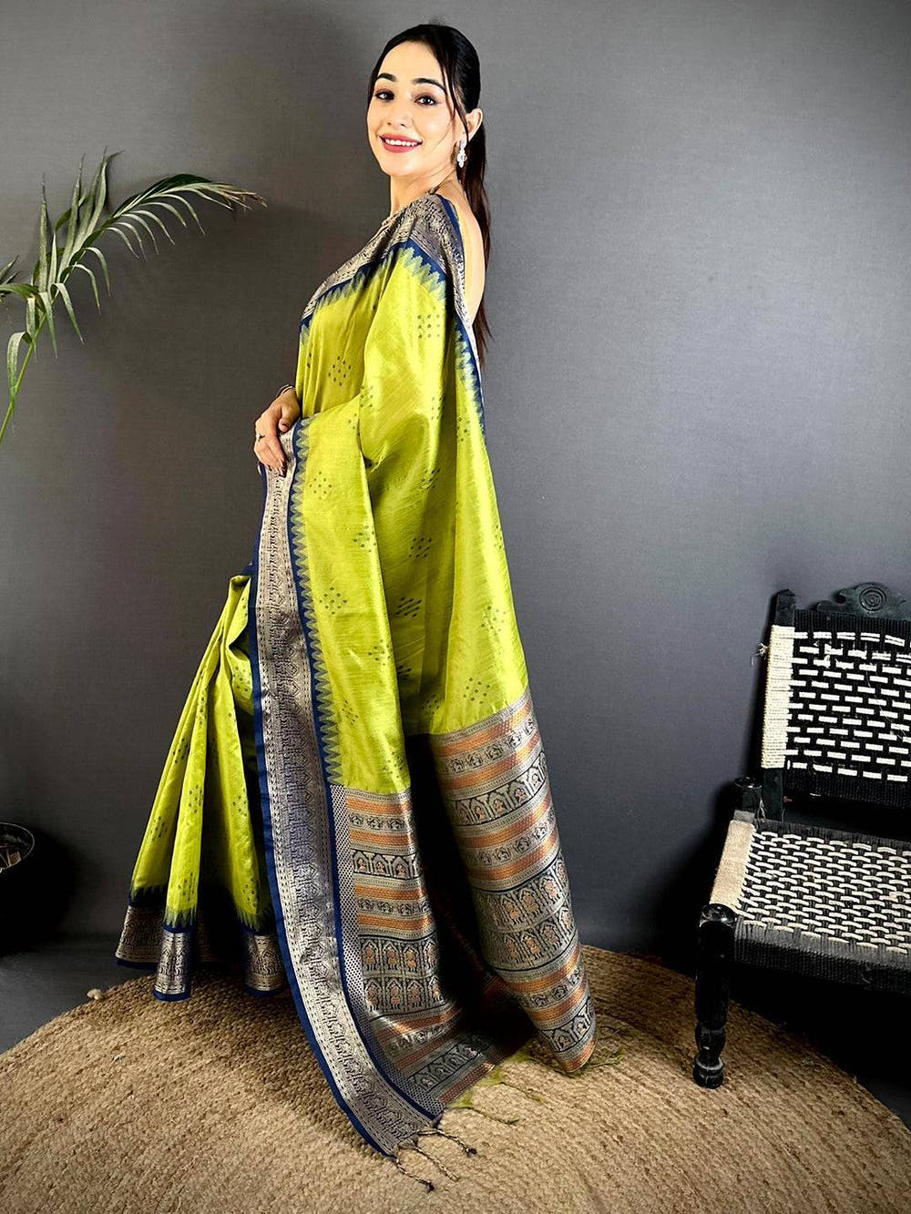 Green Bandhej Weave Kanchi Pattu Saree

