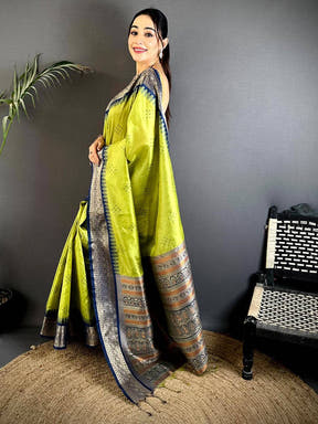 Green Bandhej Weave Kanchi Pattu Saree

