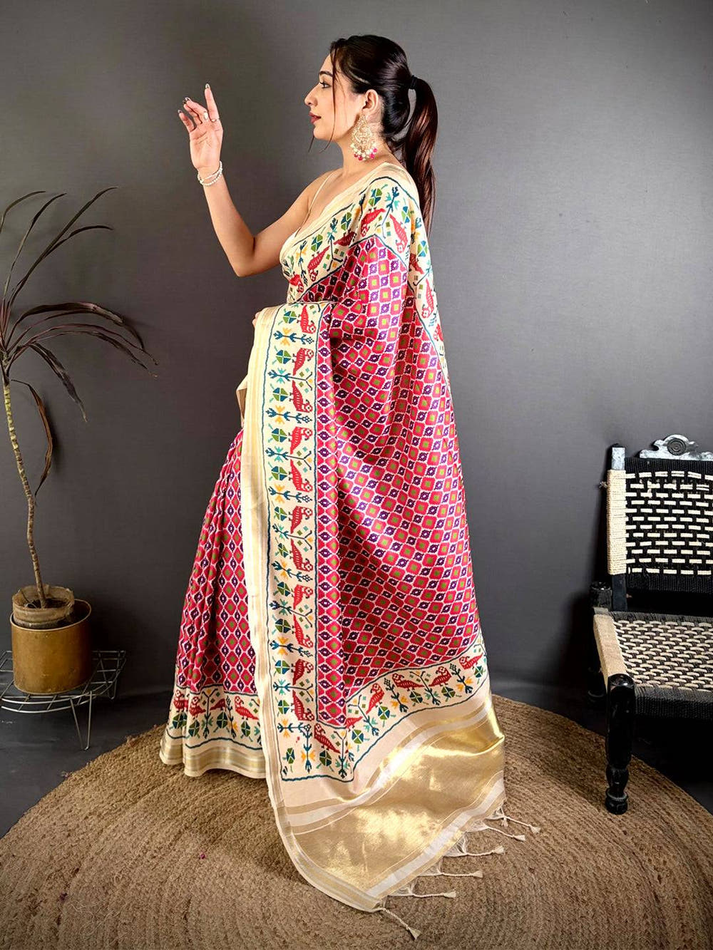 Elegant Ikkat Soft Kanchi Silk Saree