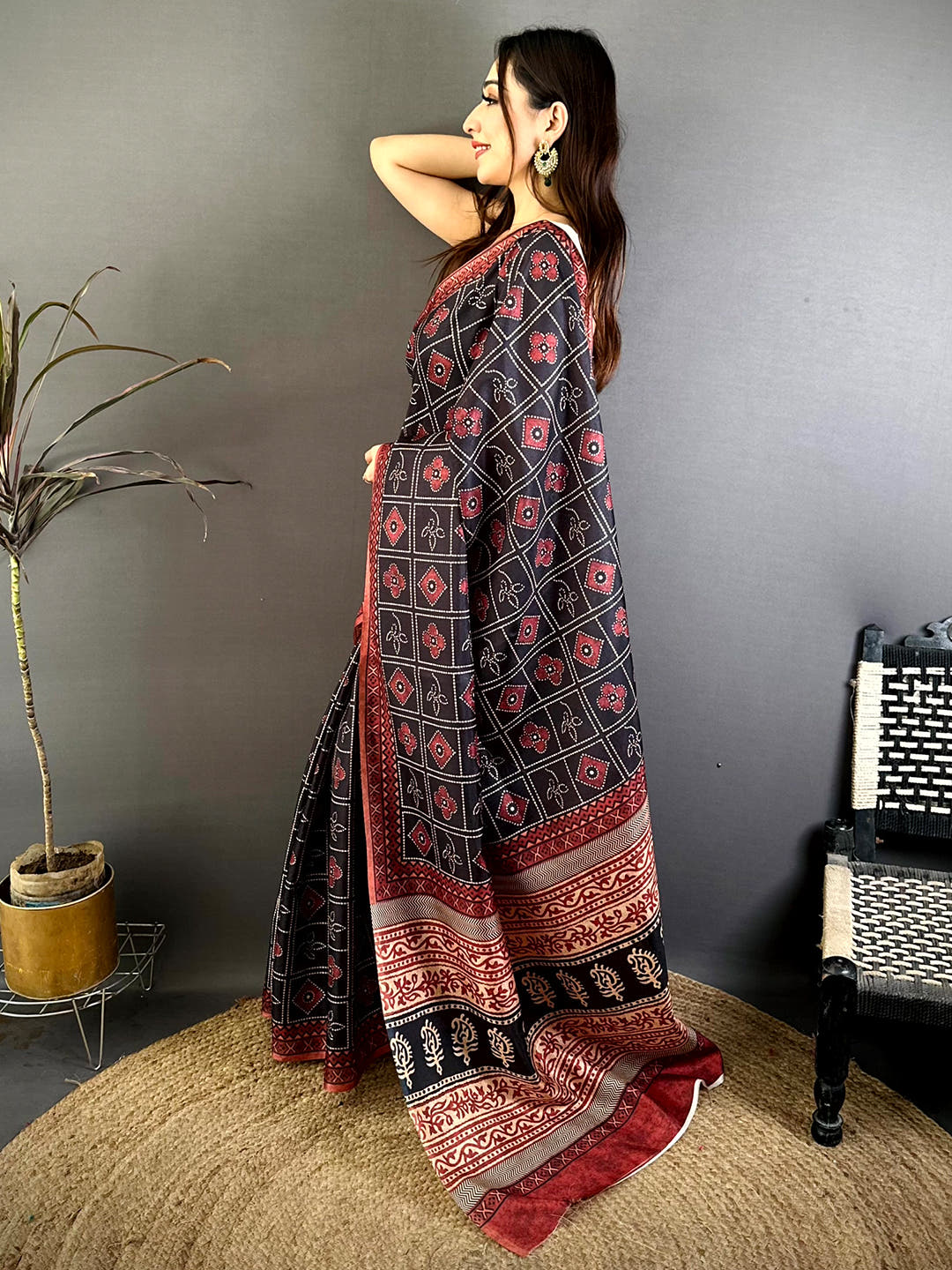 Elegant Tussar Ajrakh Geometric Floral Saree