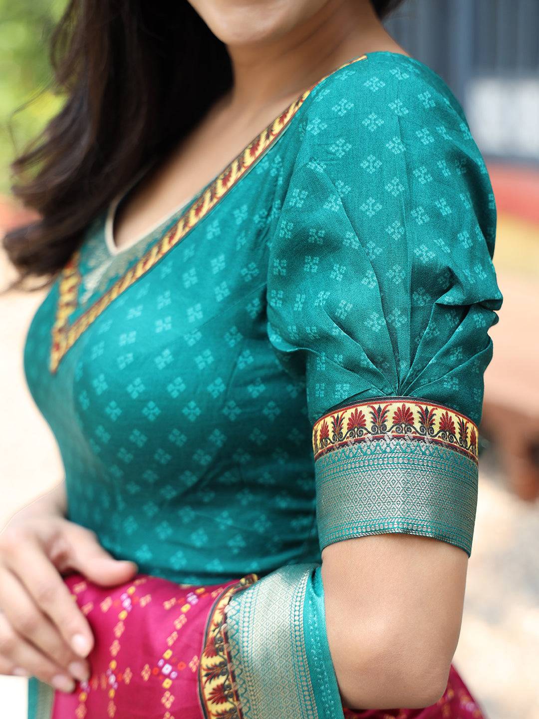 Rani Pure Viscose Dola Silk Saree with Bhandhej Print