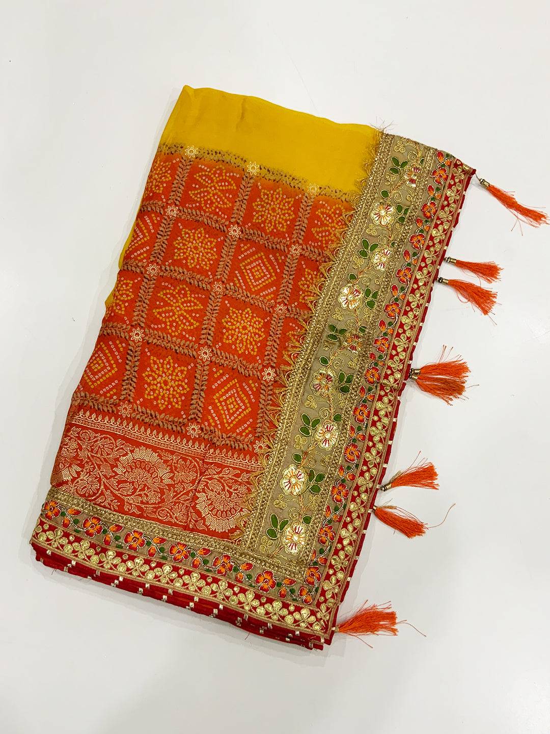 Stylish Chiffon Foil Work Ethnic Bandhej Saree