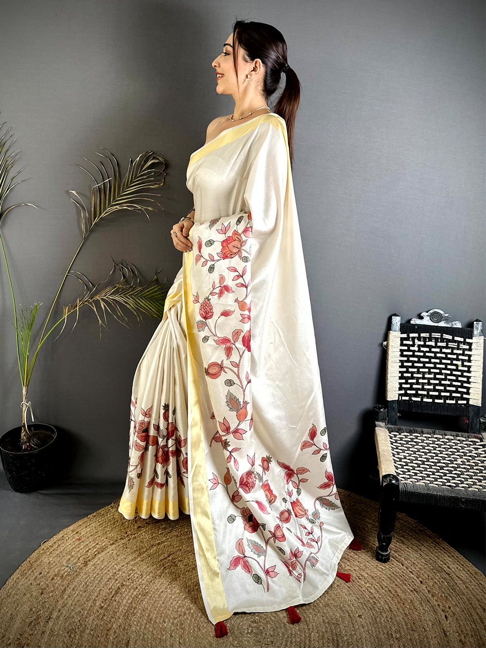 Graceful Floral Kalamkari Khadi Silk Saree