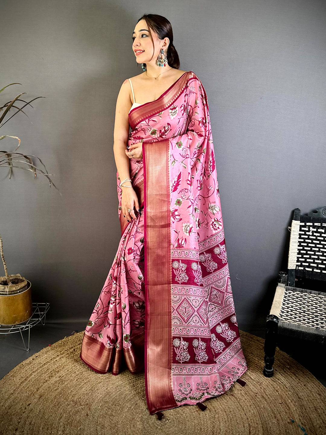 Pink Soft Dola Silk Floral Kanchi Border Saree