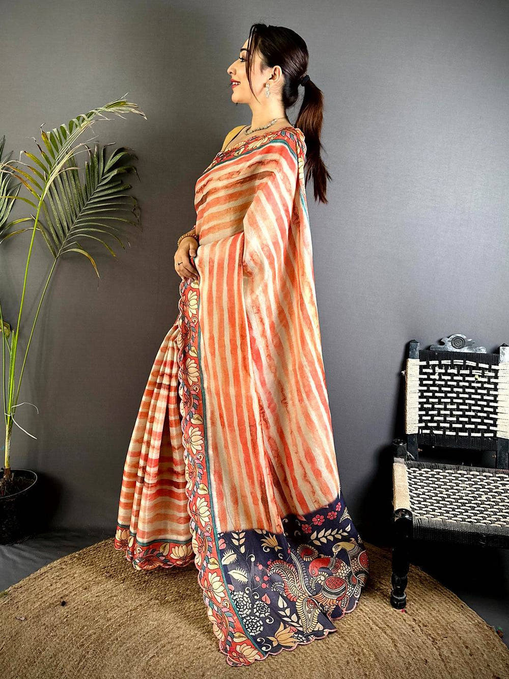Stylish Pen Kalamkari Shibori Cutwork Saree

