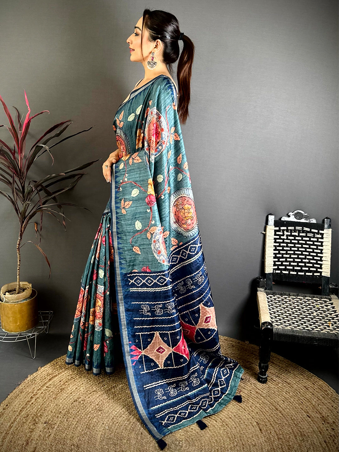 Royal Pochampally Art Pallu Tussar Saree