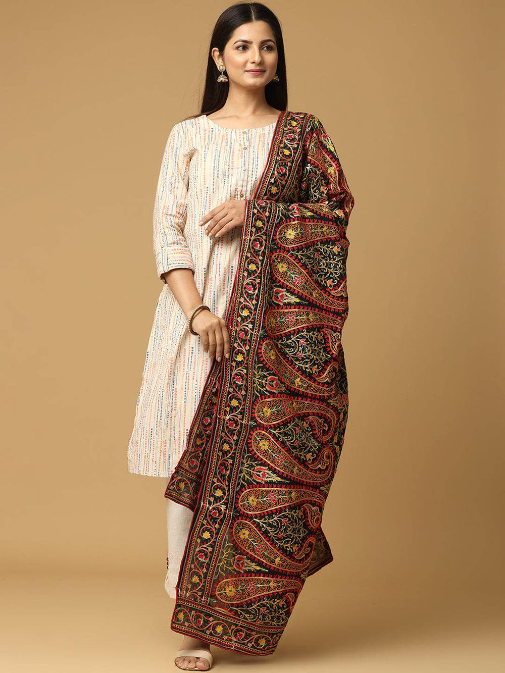 Elegant black dupatta showcasing detailed pashmina embroidery