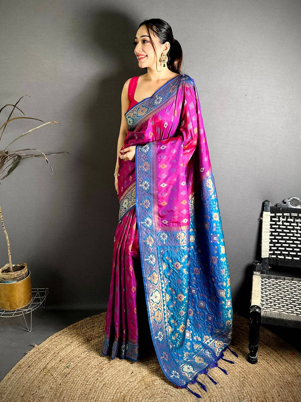 Classic Silk Ikkat Pochampally Weaving Saree