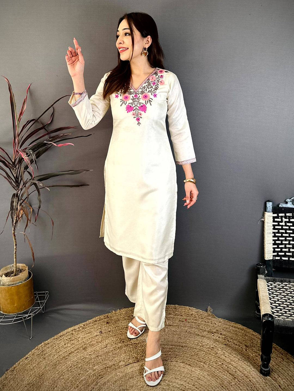 Off White Ari Work Cotton Zari Kurti