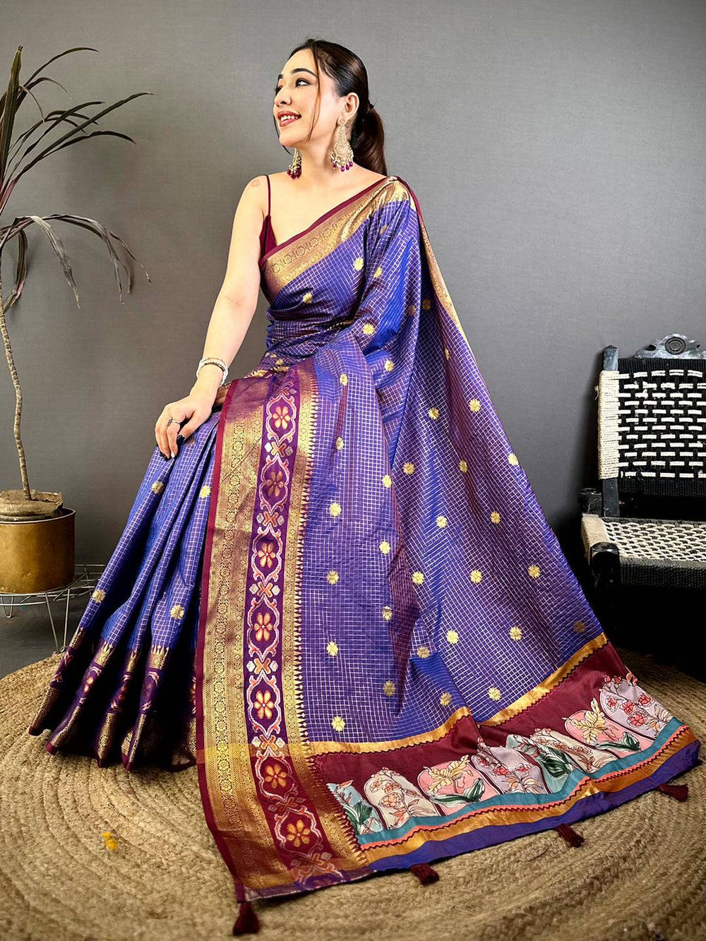 Designer Gold Zari Kanchi Silk Digital Pallu Saree