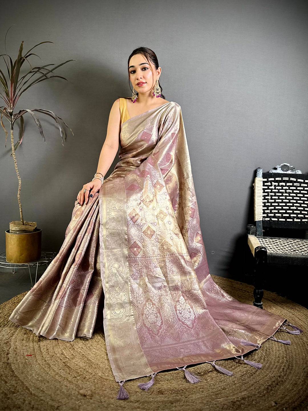 Elegant Kanjivaram Zari Pattern Saree