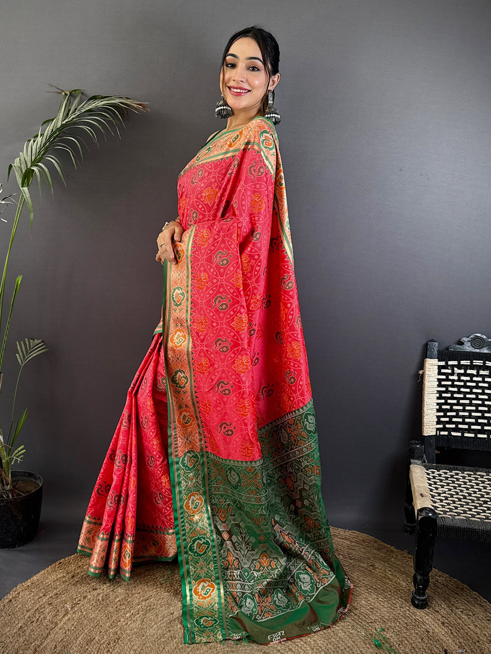 Elegant Gajri Pochampally Patola Silk Saree