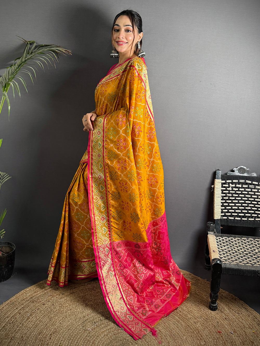 Graceful Pochampally Patola Silk Saree