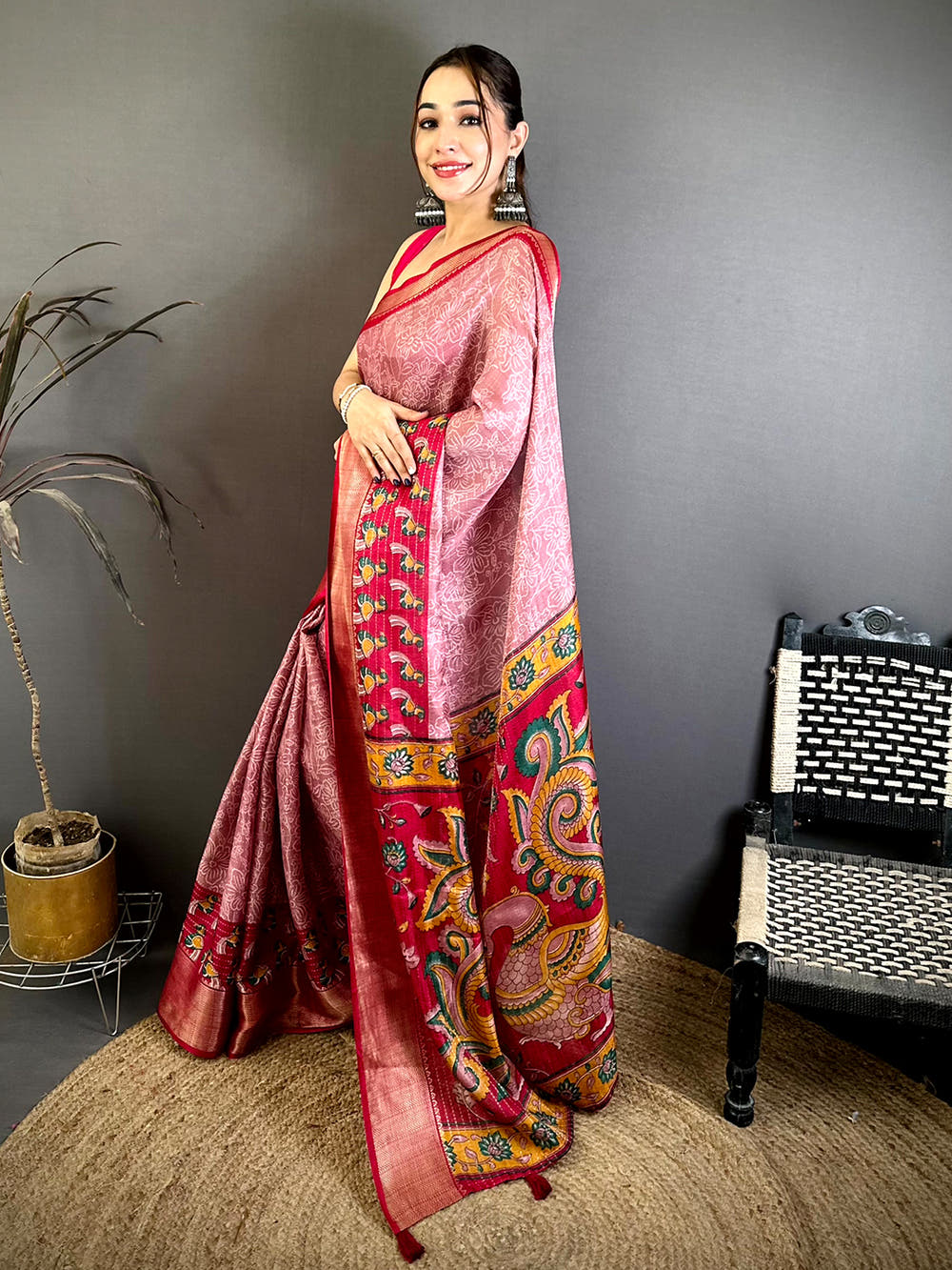 Elegant Zari Katha Pattern Kalamkari Saree