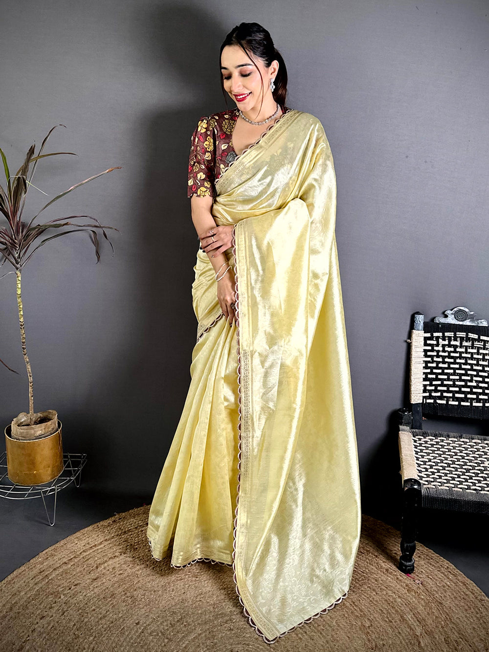 Classic Contrast Printed Blouse Silk Saree