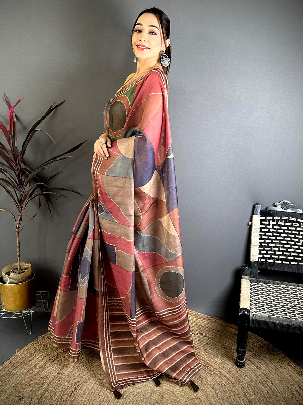 Radiant Geometric Linen Chanderi Saree