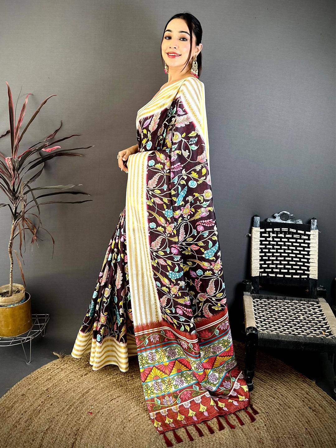 Opulent Gold 5 Line Zari Kalamkari Saree