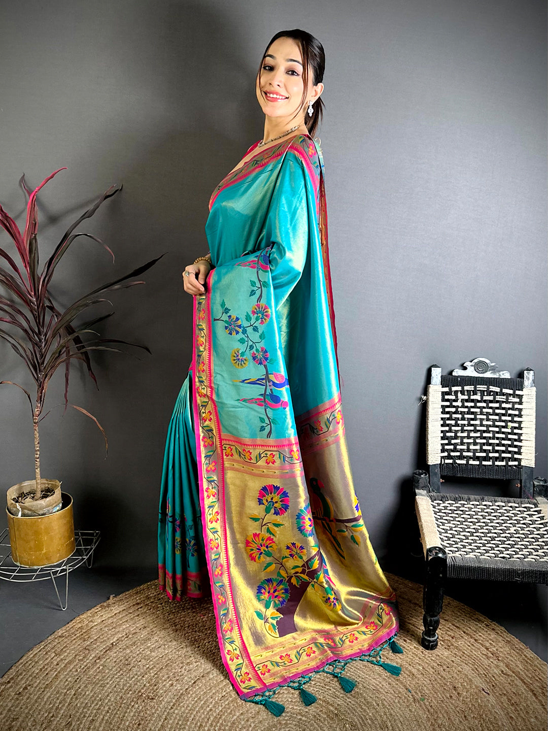 Artistic Minakari Paithani Tissue Saree