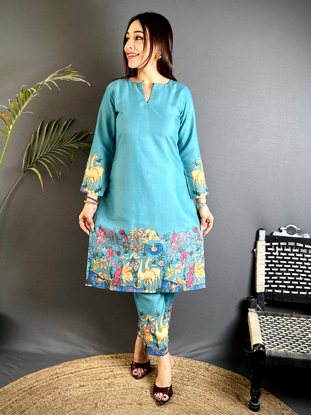 Kalamkari V Slit NecK Mul Kurti